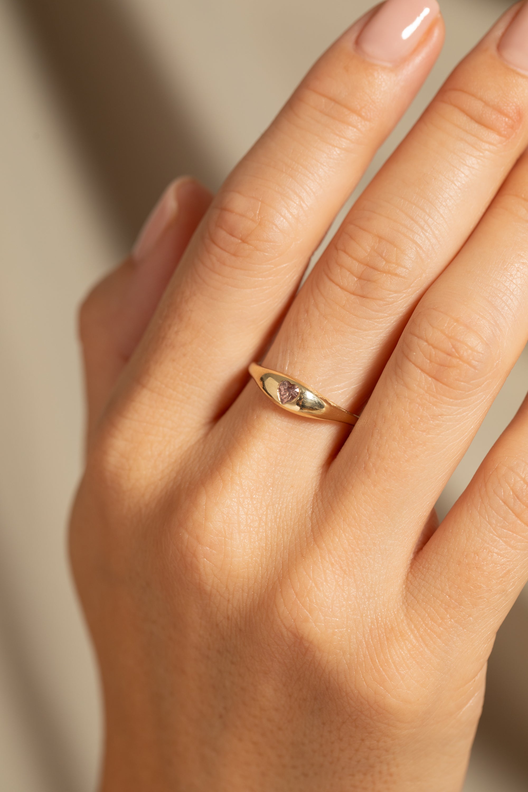 Heart Sapphire Ovate IV Ring 07
