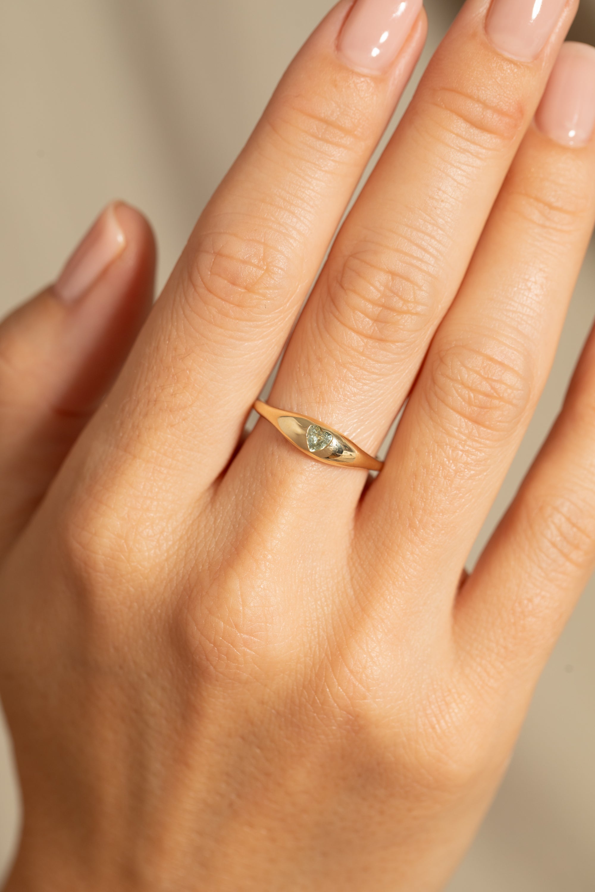 Heart Sapphire Ovate IV Ring 04