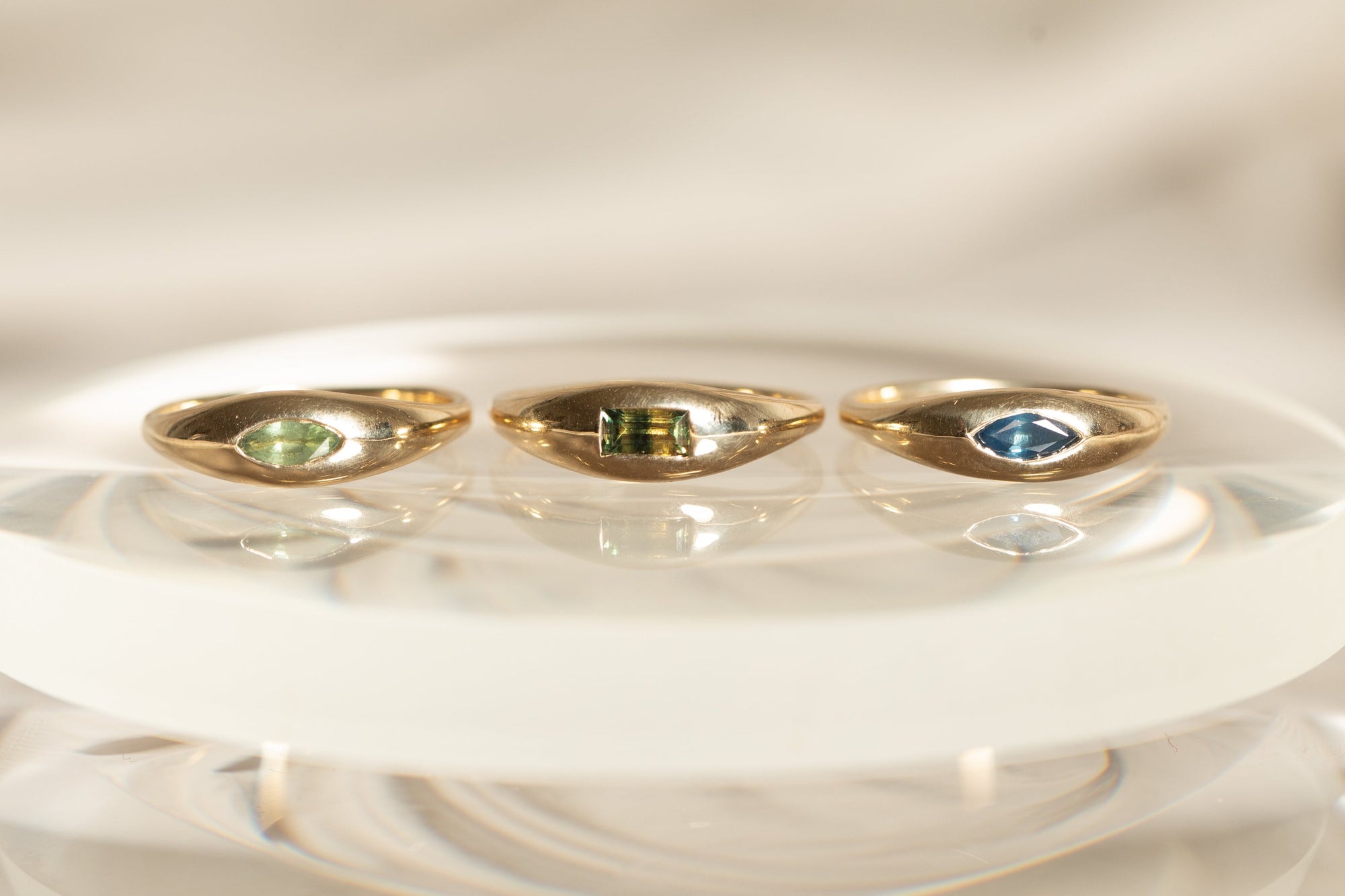 Sapphire Ovate V Ring 02