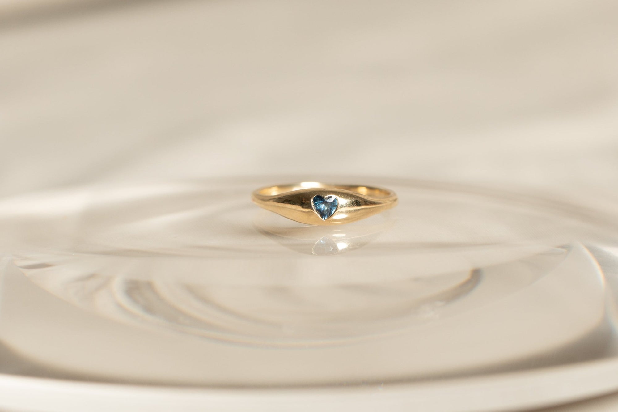 Heart Sapphire Ovate IV Ring 01