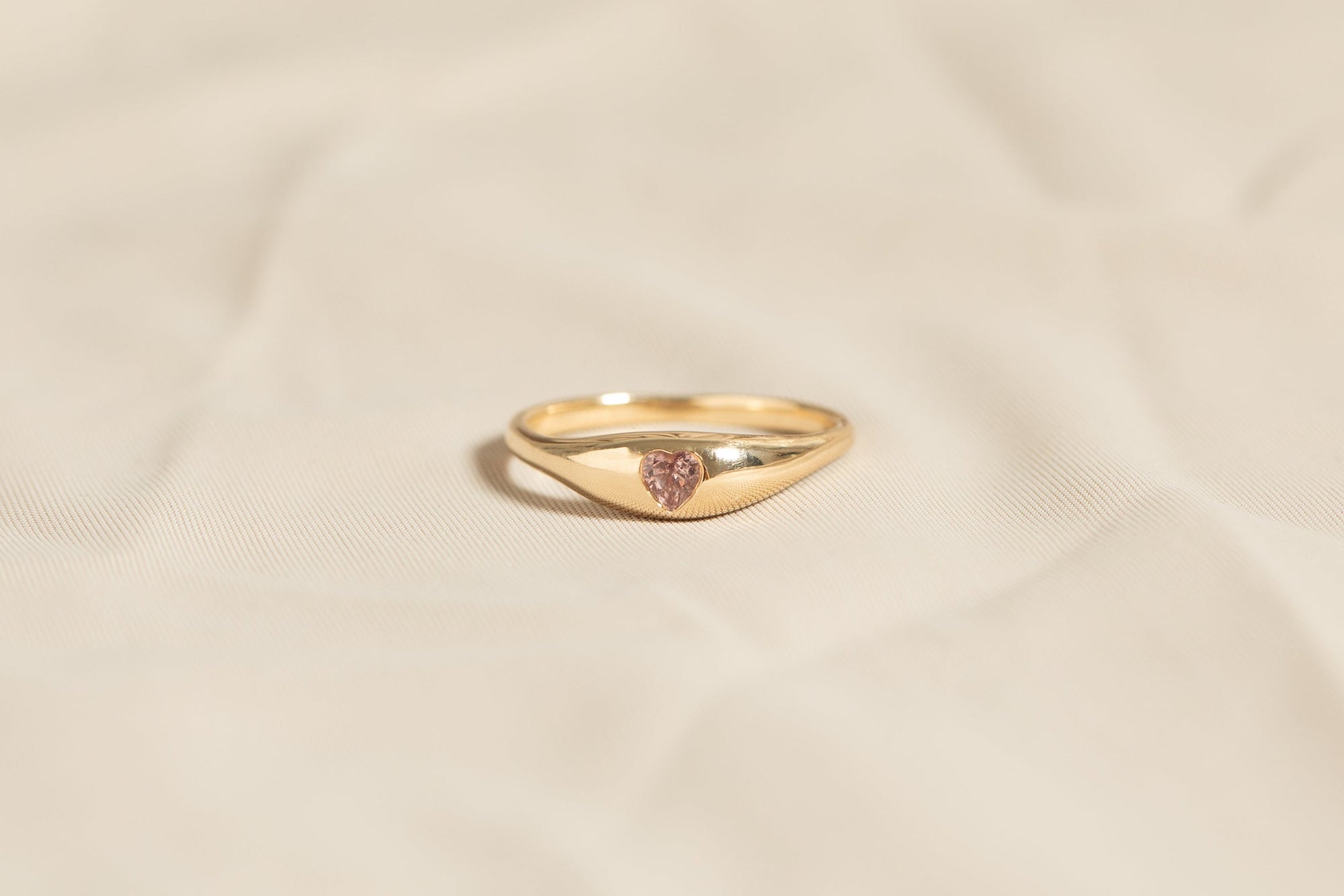 Heart Sapphire Ovate IV Ring 07