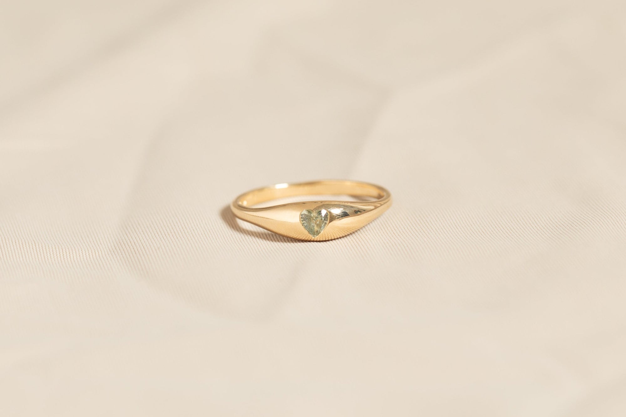 Heart Sapphire Ovate IV Ring 04