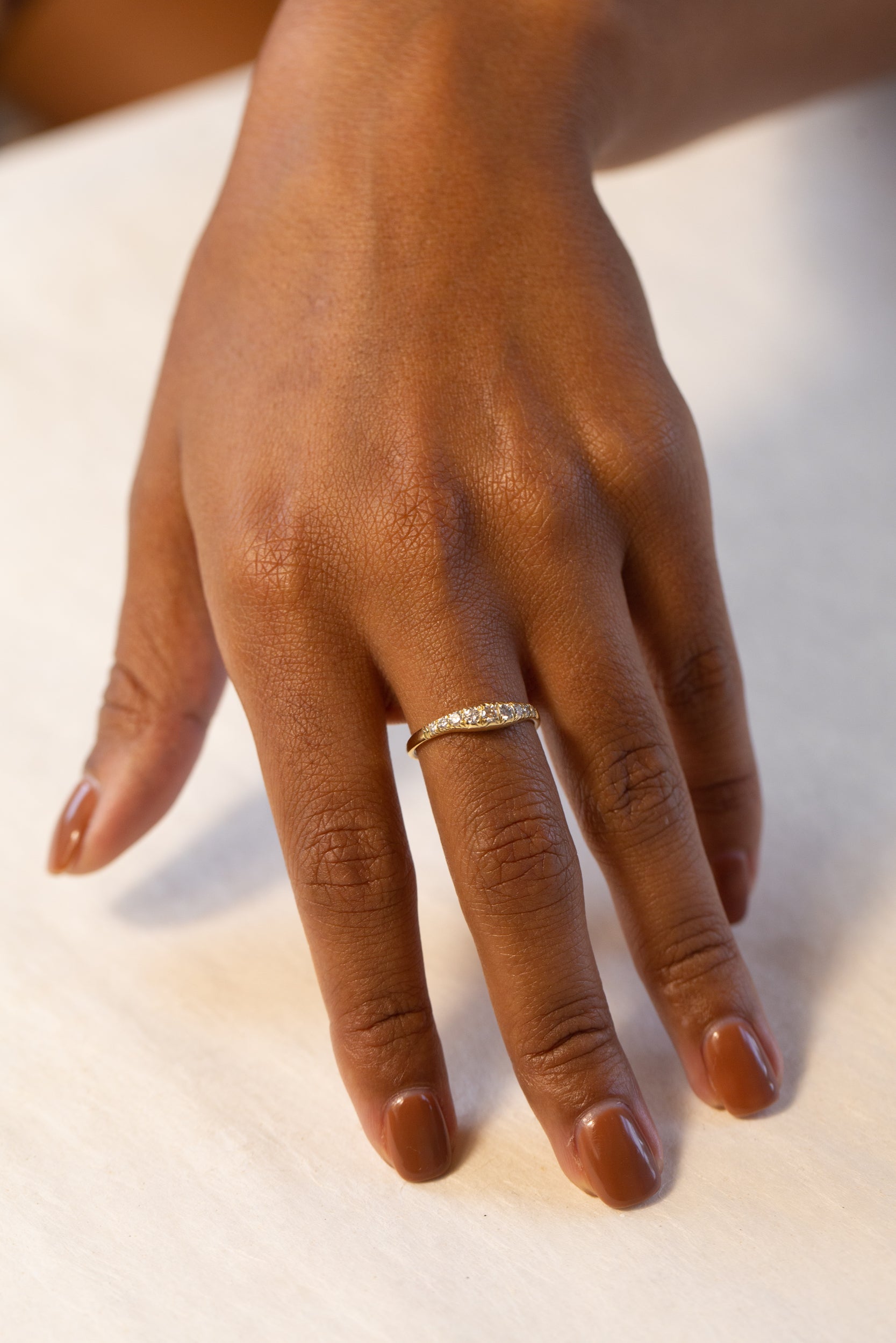 Pavé Peak Ring