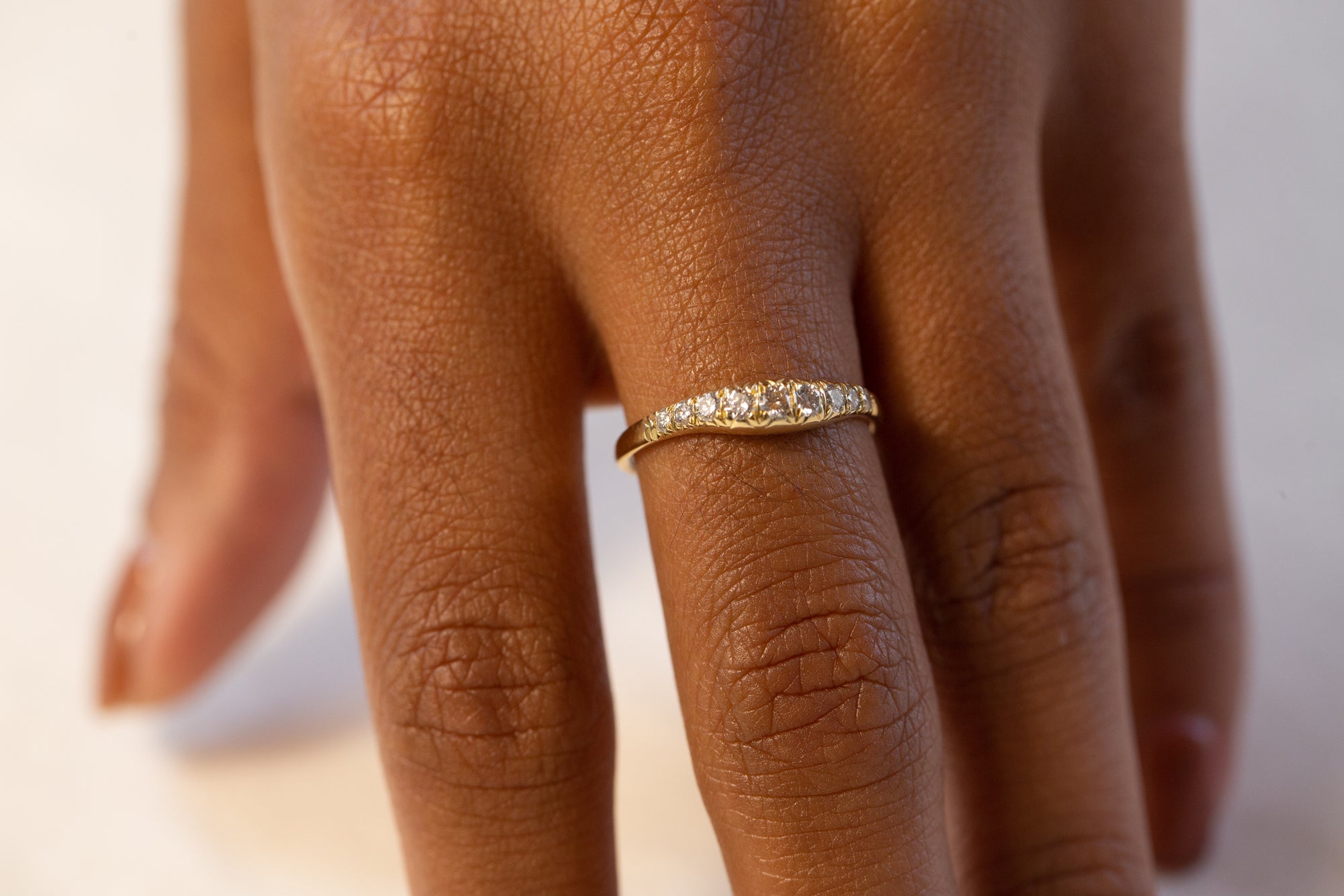 Pavé Peak Ring