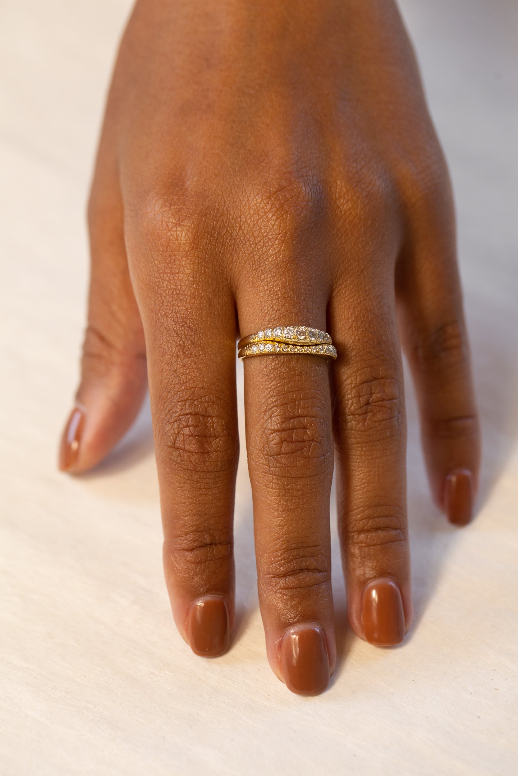 Pavé Peak Ring