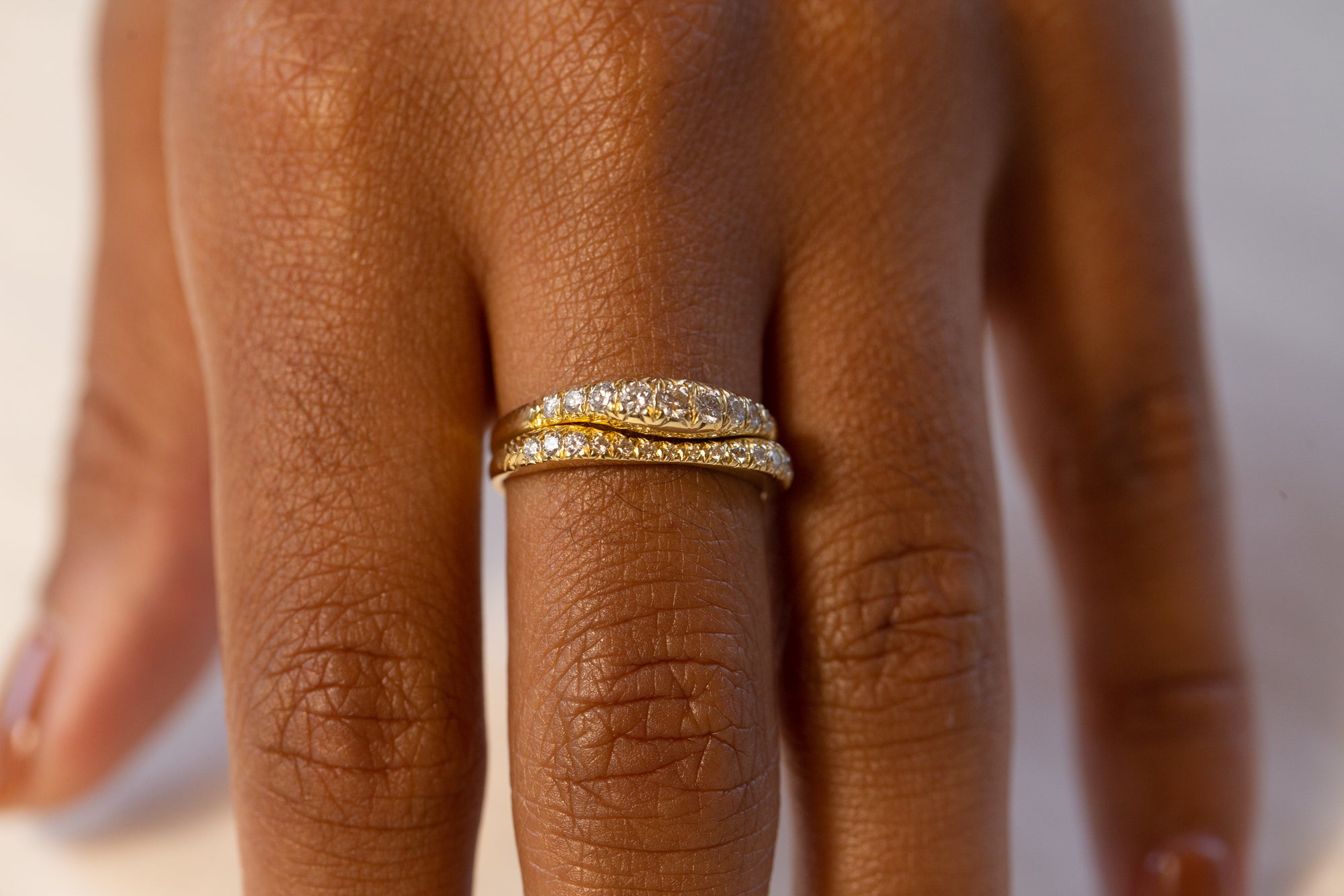 Pavé Peak Ring