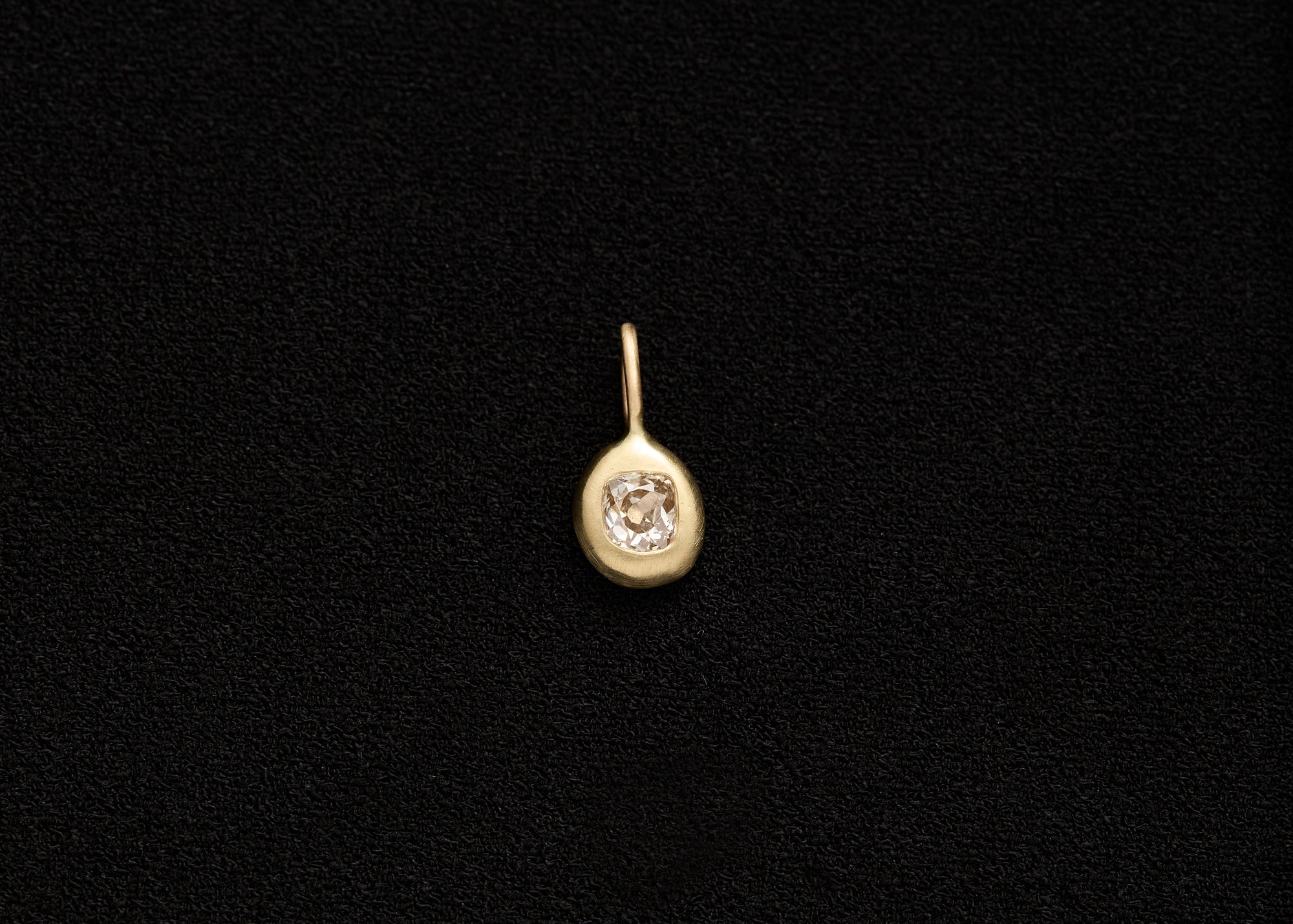 Cumulus XVI Charm 12