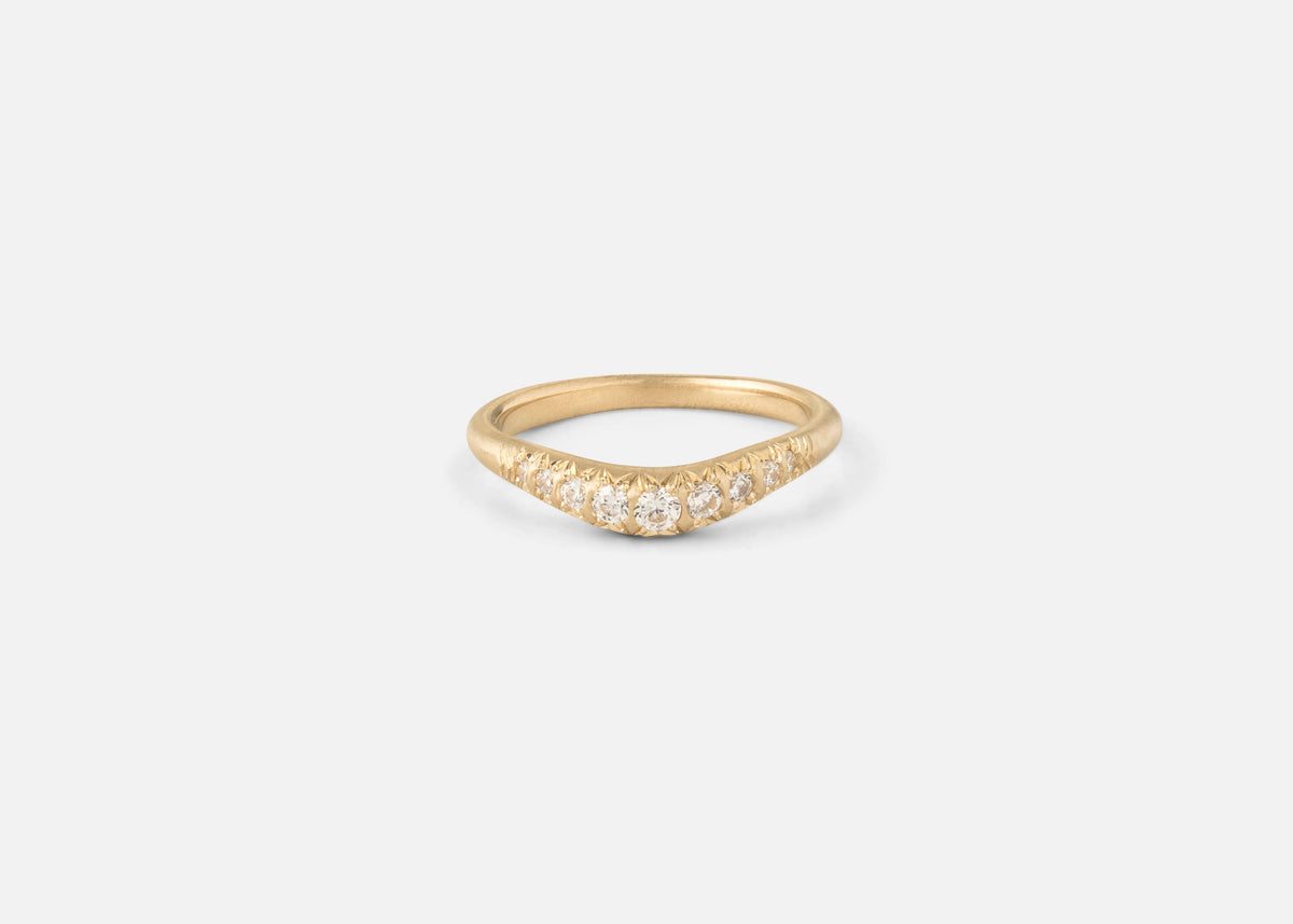 Pavé Curve I Ring