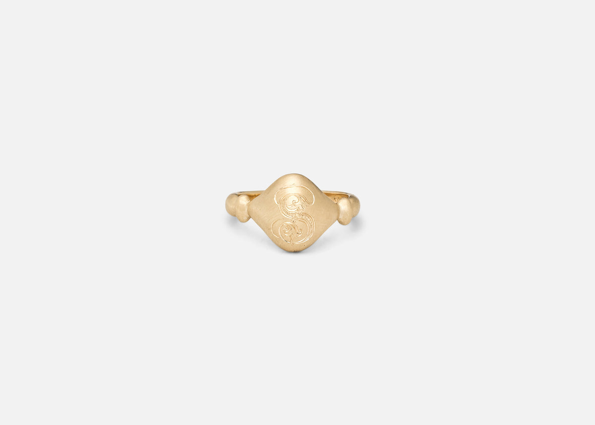 Lettera II Ring