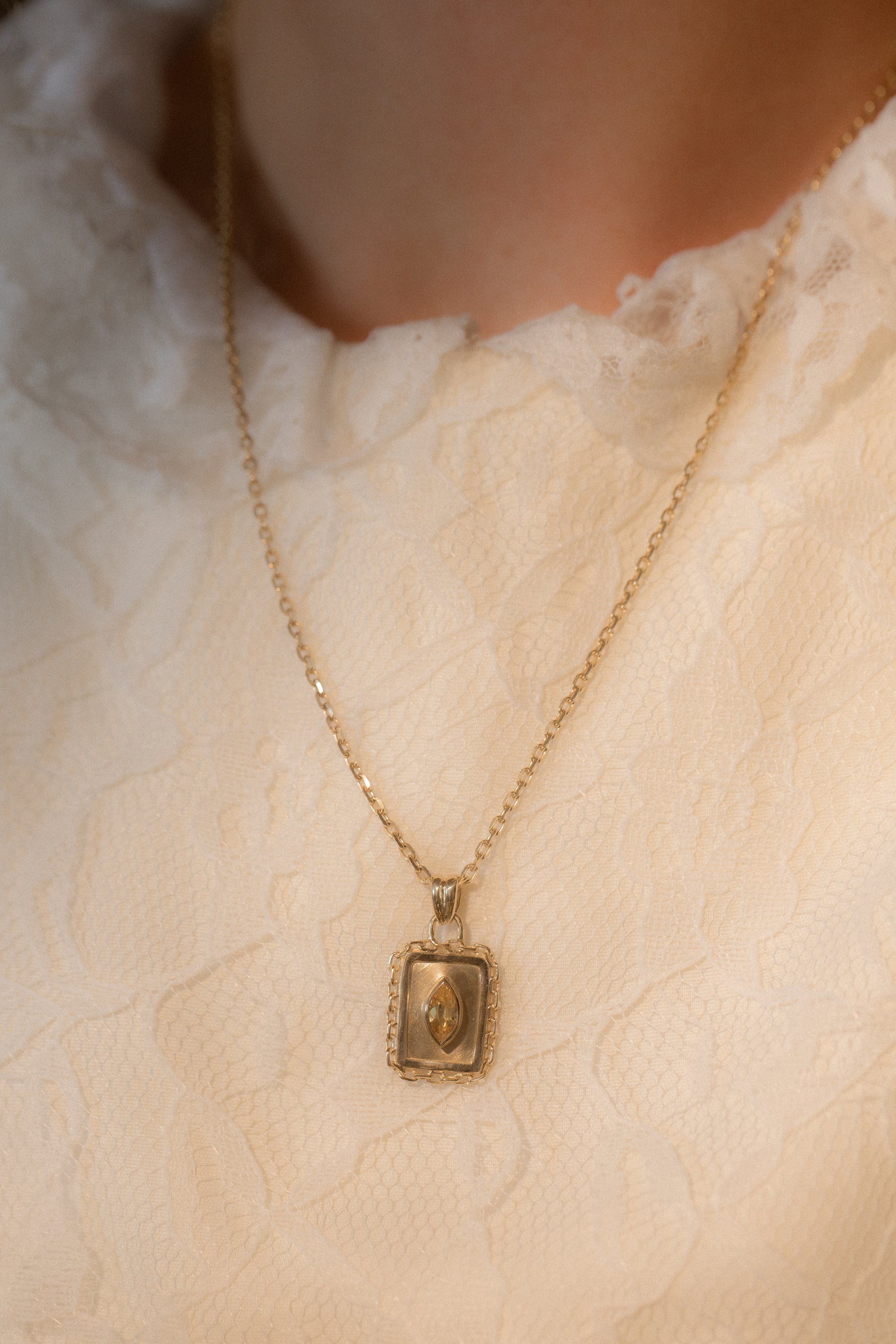 One of Kind Sapphire Vetro Charm 05