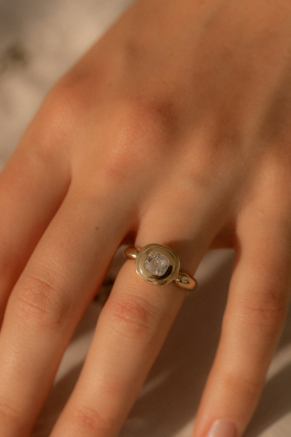 One of a Kind 0.64CT Old Mine Cut Pictura Ring