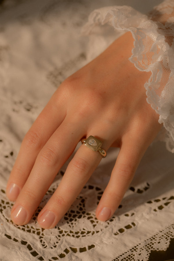 One of a Kind 0.45CT Pear Cut Pictura Ring