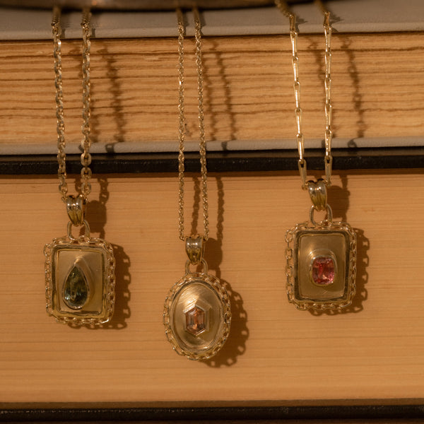One of Kind Sapphire Vetro Charm 04