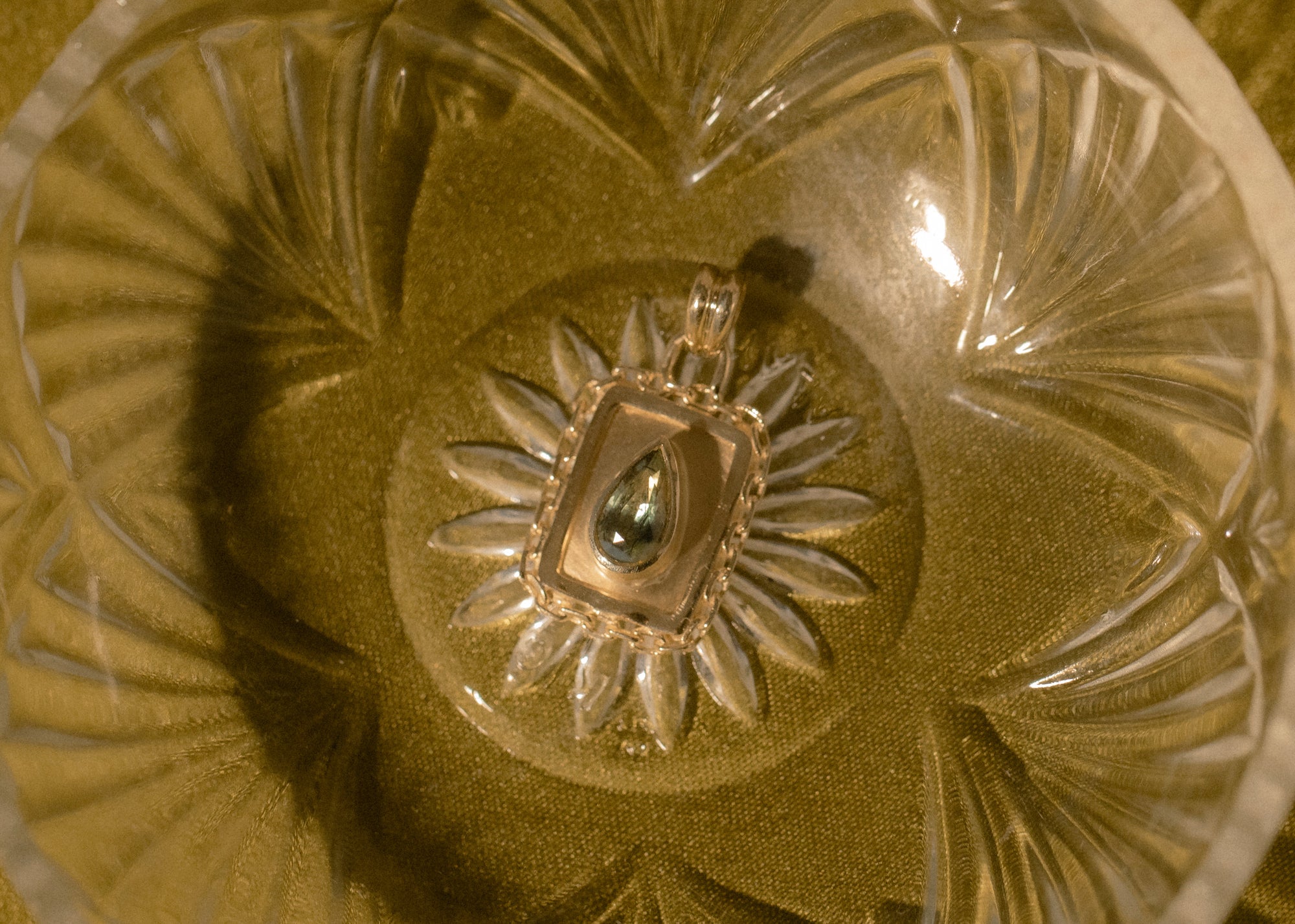 One of Kind Sapphire Vetro Charm 03