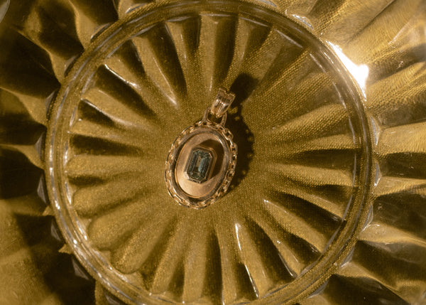 One of Kind Sapphire Vetro Charm 09
