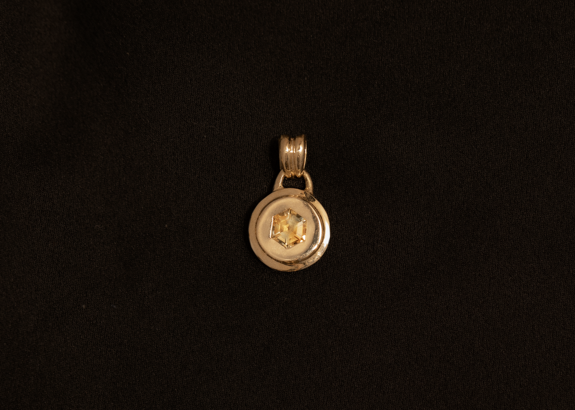 One of Kind Sapphire Pictura Charm 02