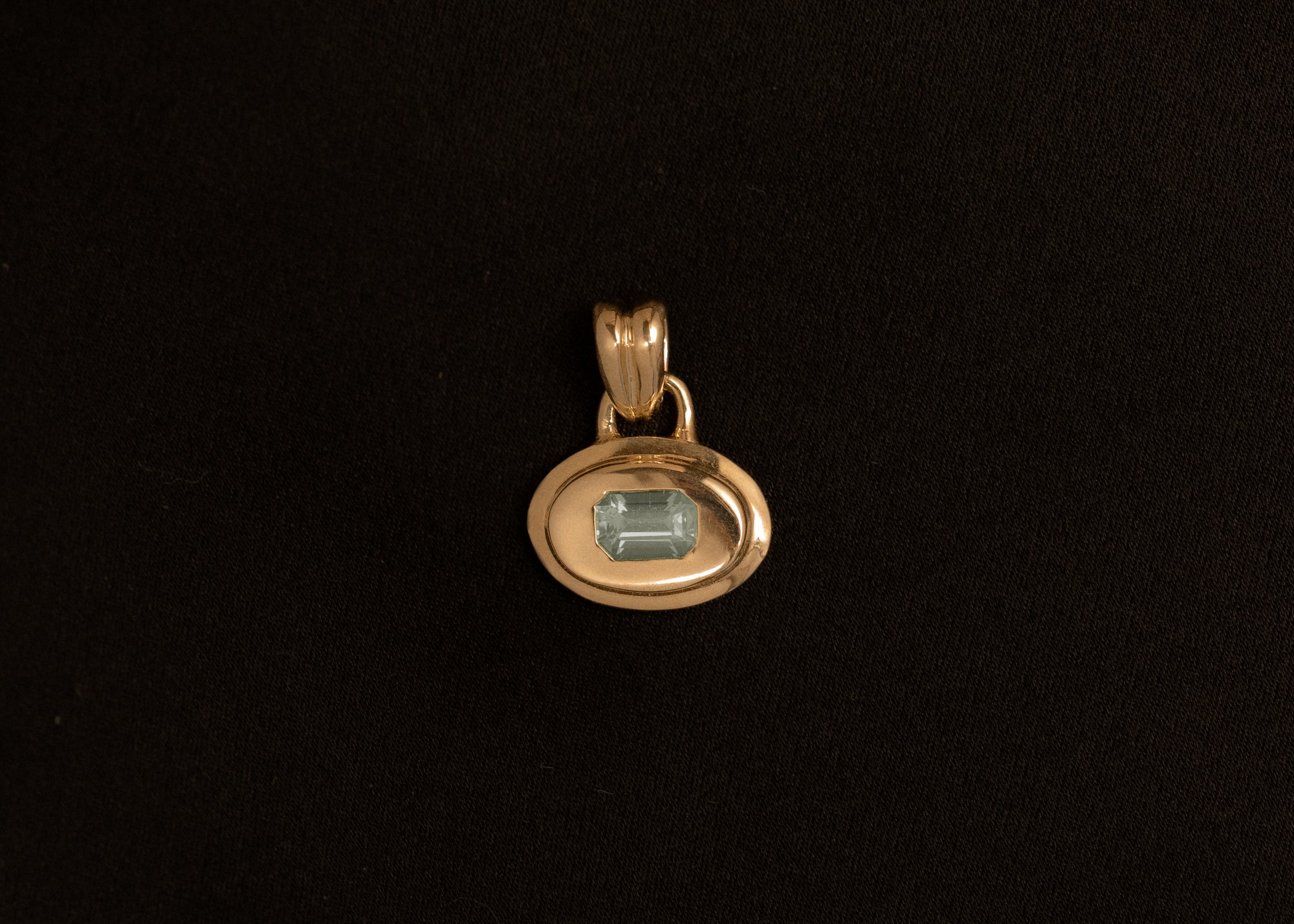 One of Kind Sapphire Pictura Charm 03
