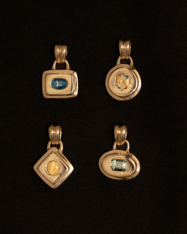 One of Kind Sapphire Pictura Charm 01