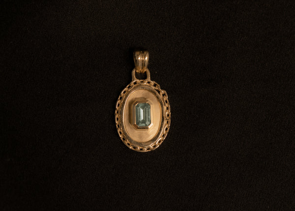 One of Kind Sapphire Vetro Charm 09
