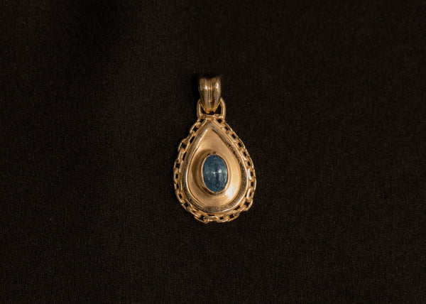One of Kind Sapphire Vetro Charm 06