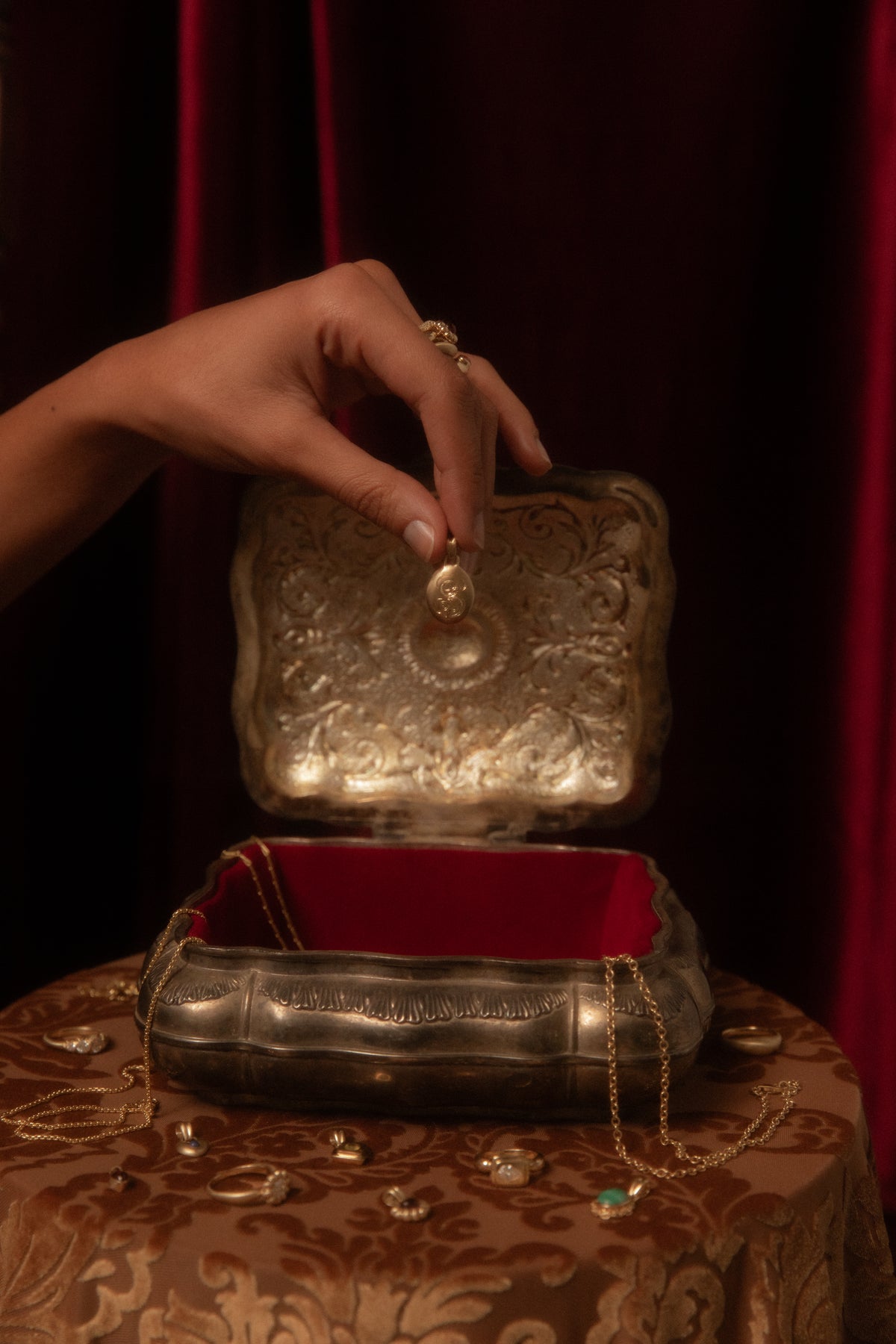 Lettera Charm II