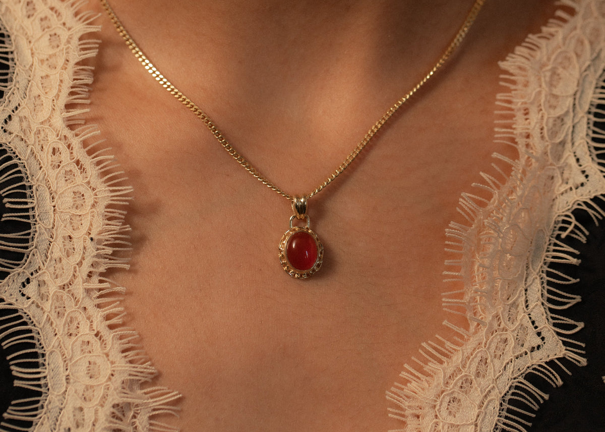 Carnelian Oval Catene Charm