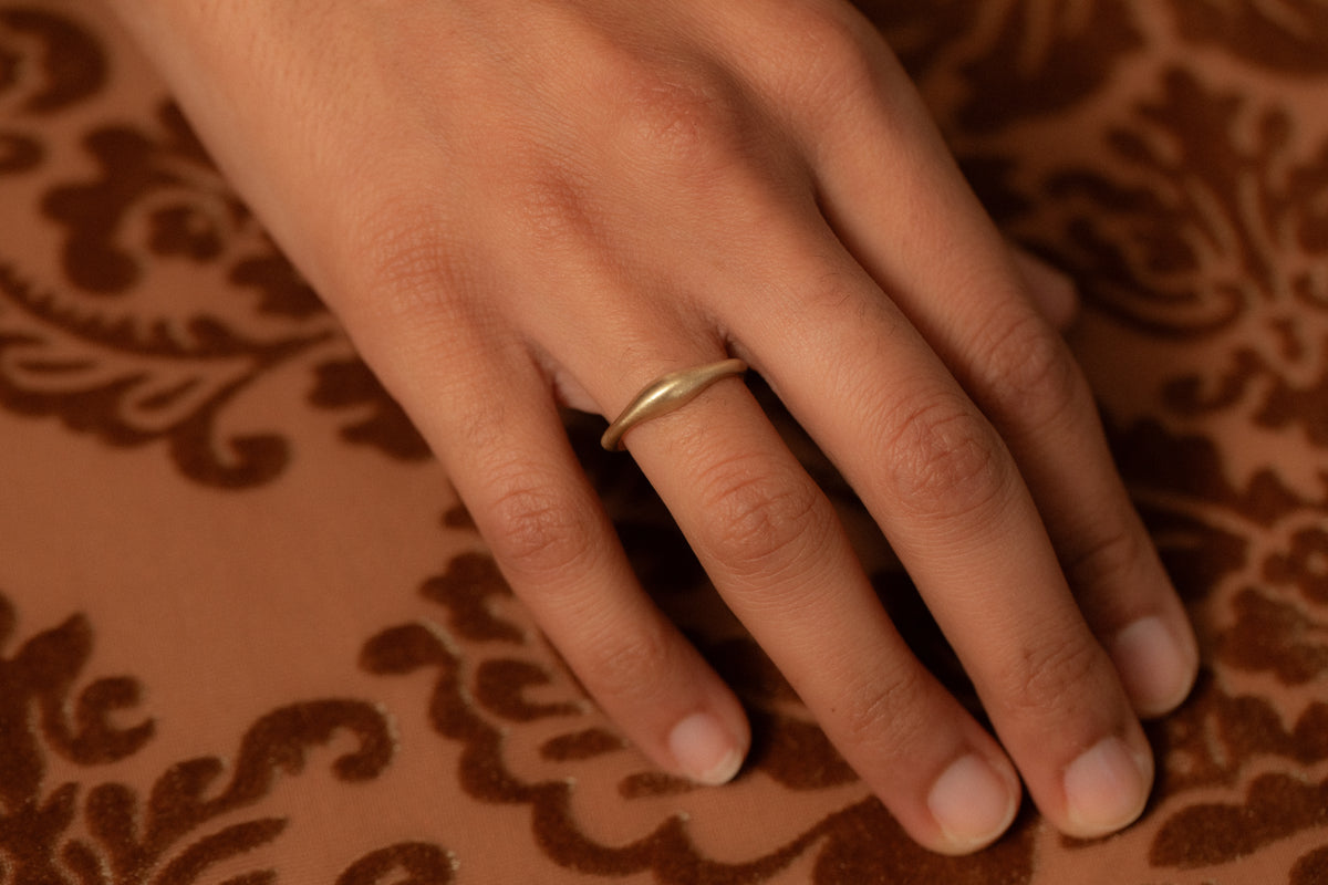 Ovate I Ring
