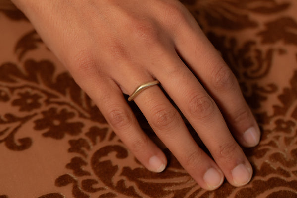 Curve I Ring