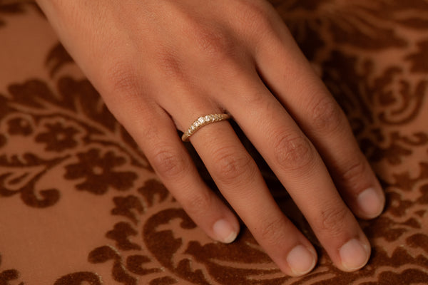 Pavé Curve I Ring