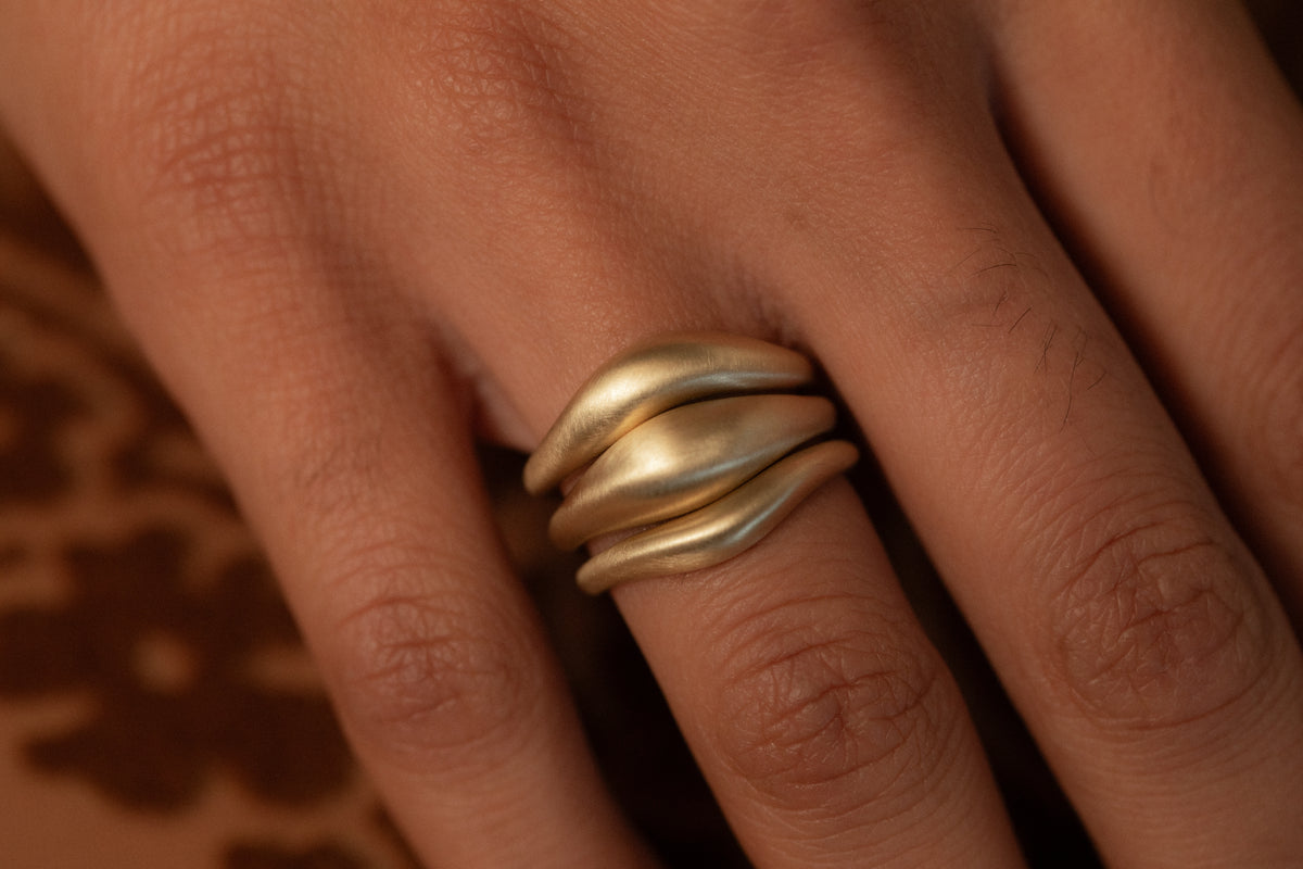 Ovate III Ring