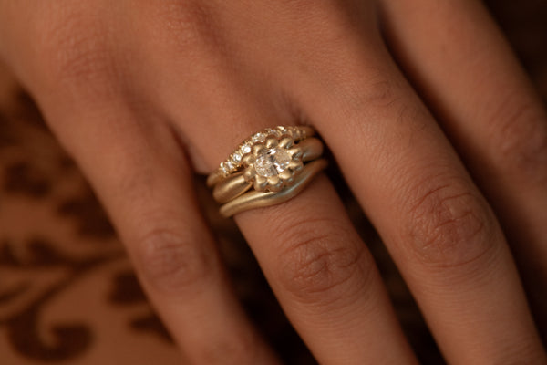 Curve I Ring
