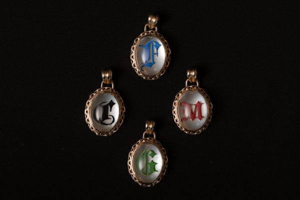 Lettera Catene Charm