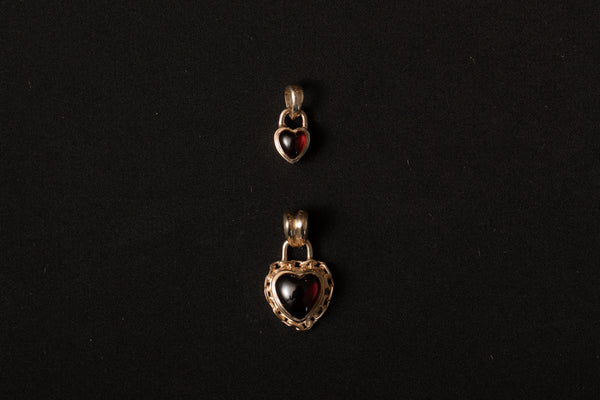 Garnet Heart Catene Charm