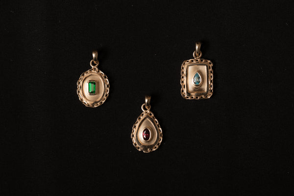 Pear Petite Vetro Charm