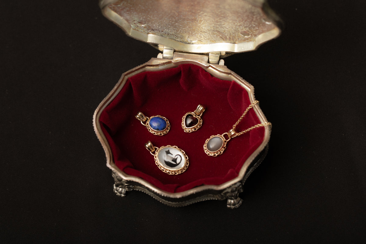 Lettera Catene Charm