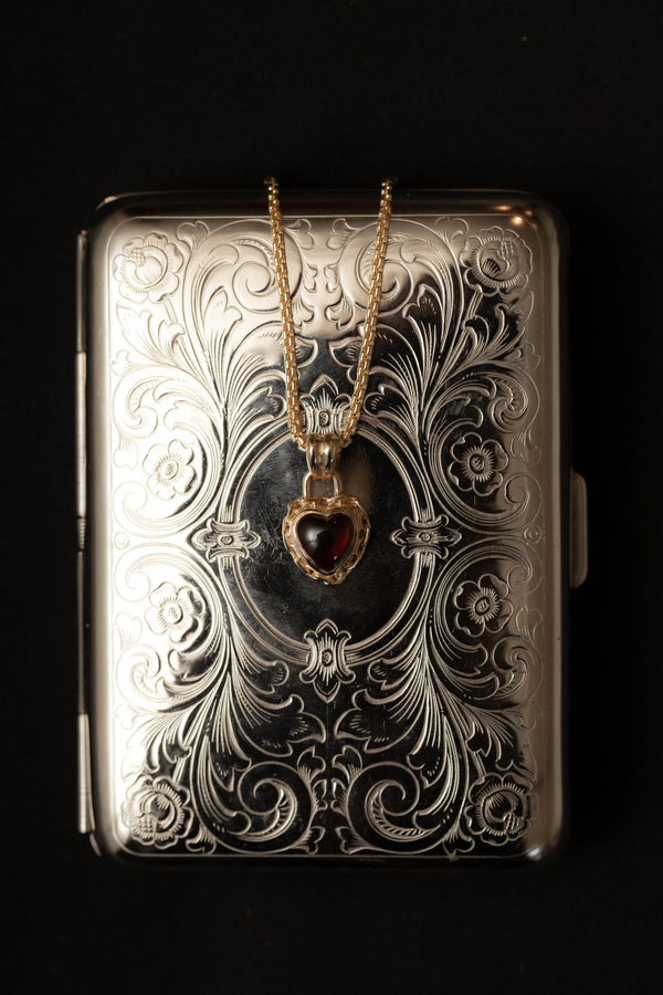 Garnet Heart Catene Charm