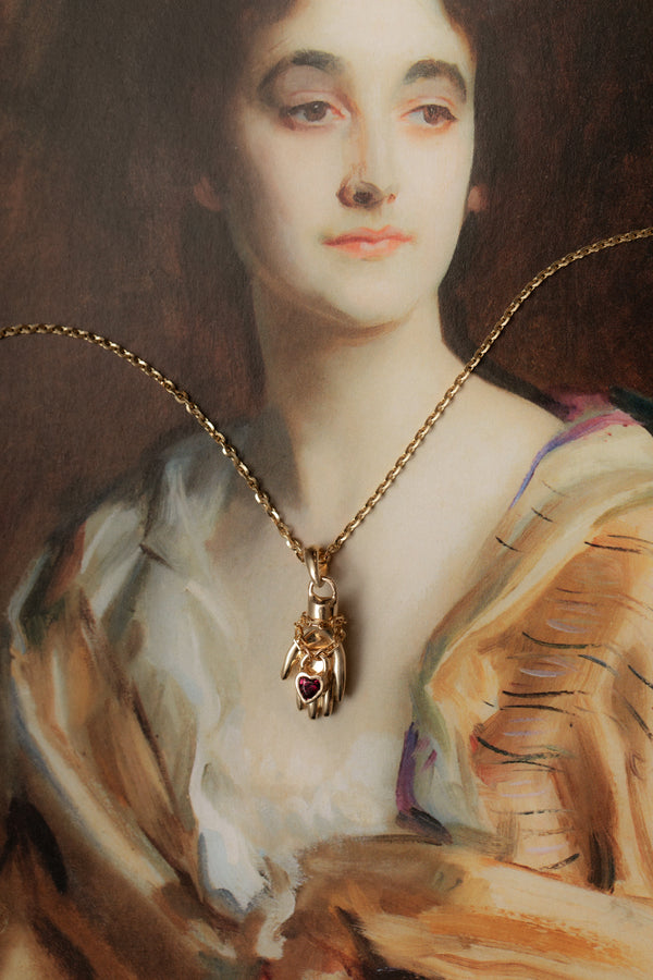 Garnet Eterna Charm