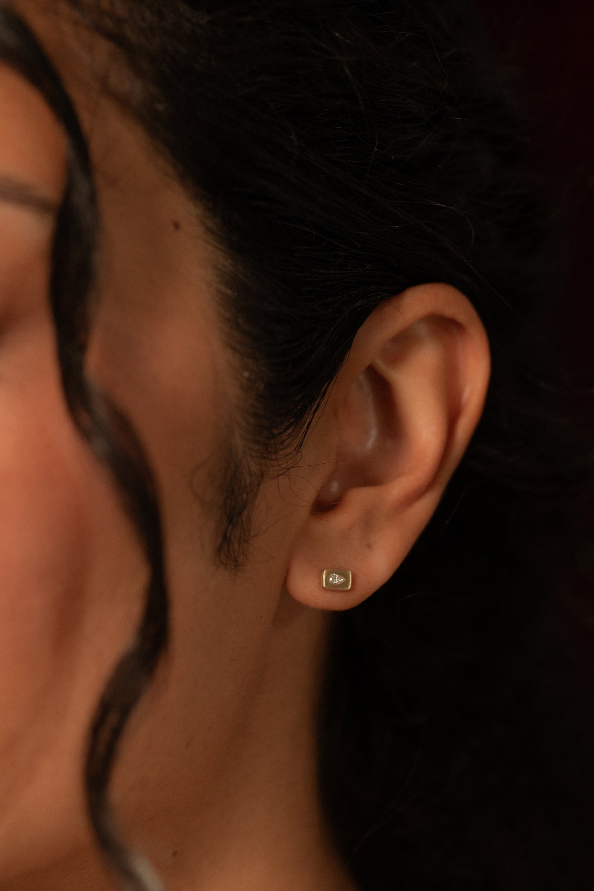 Diamond Rectangle Pictura Stud