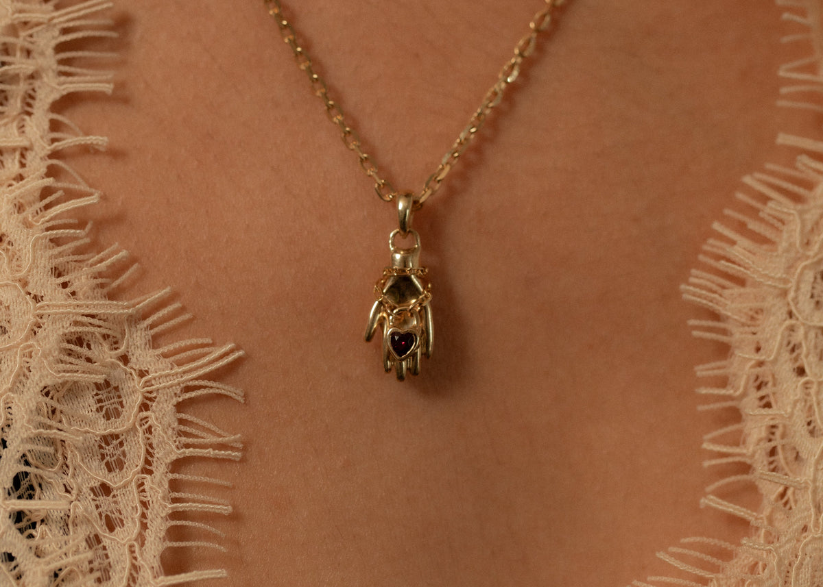 Garnet Eterna Charm