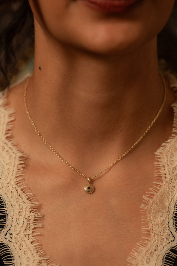 Garnet Round Pictura Charm