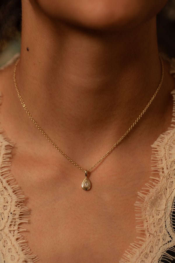 Diamond Pear Pictura Charm