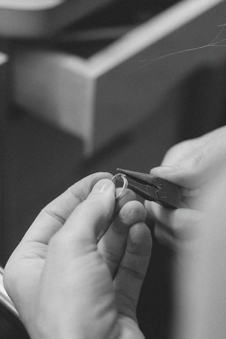 Intermediate Silversmithing : Bezel Set Ring : 11/13 & 11/20 4PM-8PM