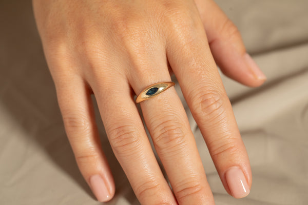 Sapphire Ovate V Ring 03