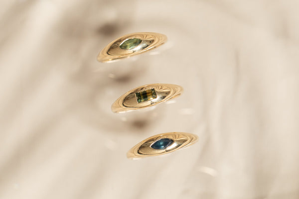 Sapphire Ovate V Ring 01
