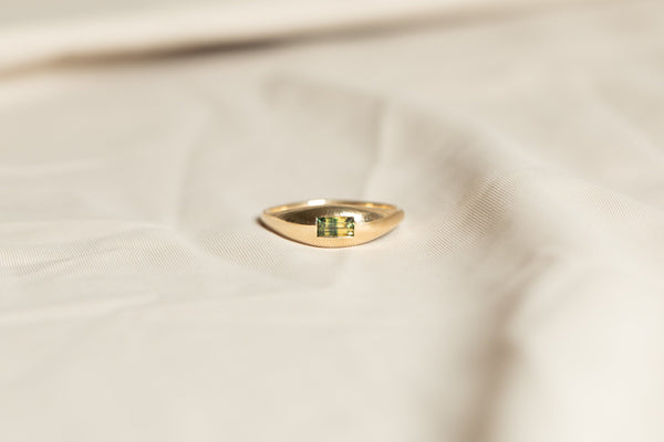 Sapphire Ovate V Ring 02