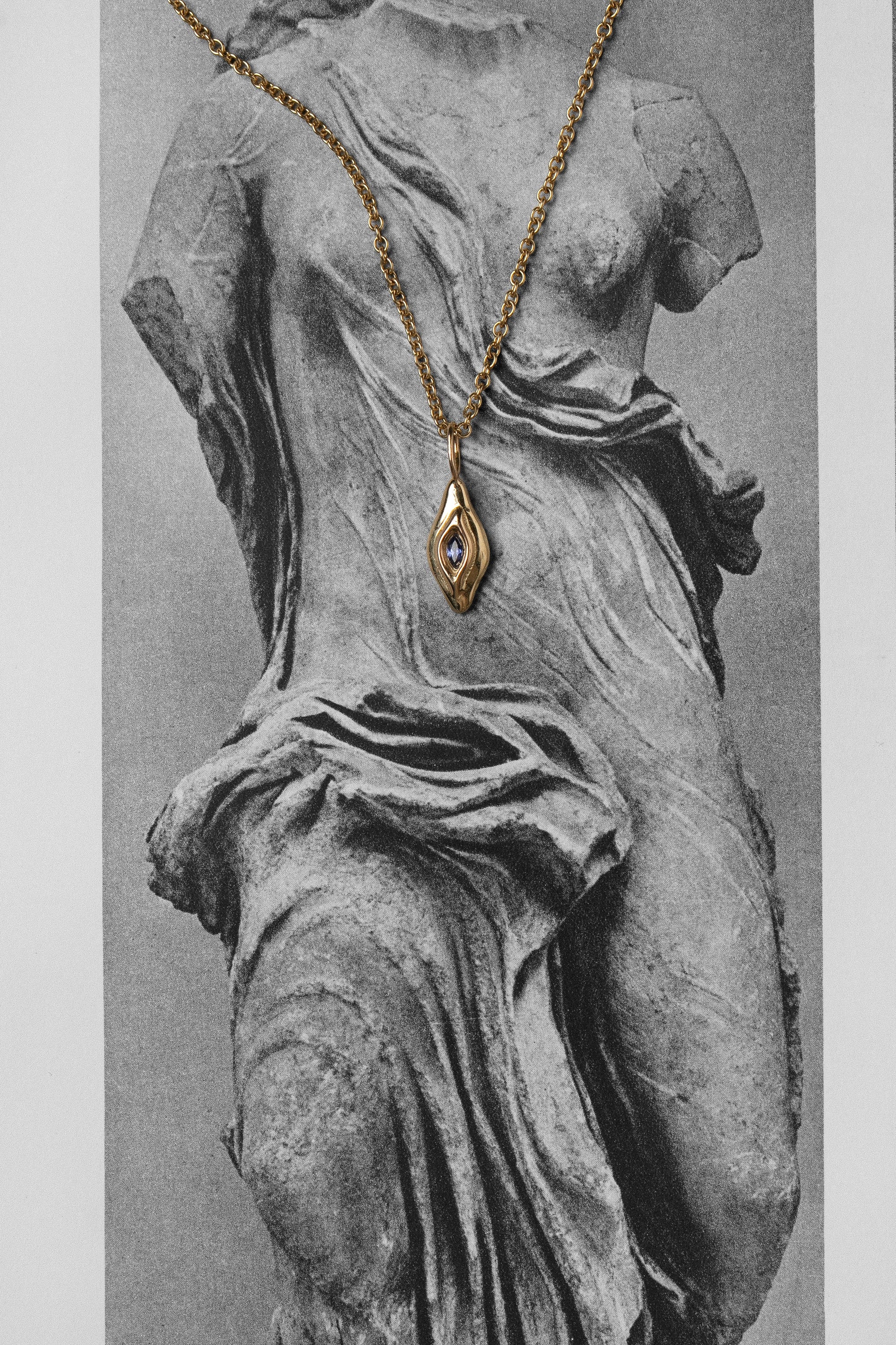 Venus Charm 02