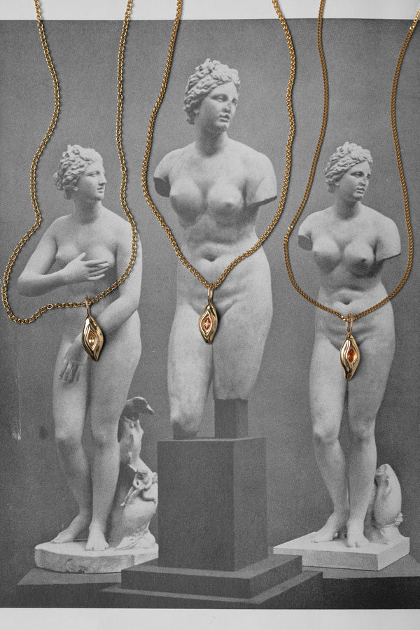 Venus Charm 11