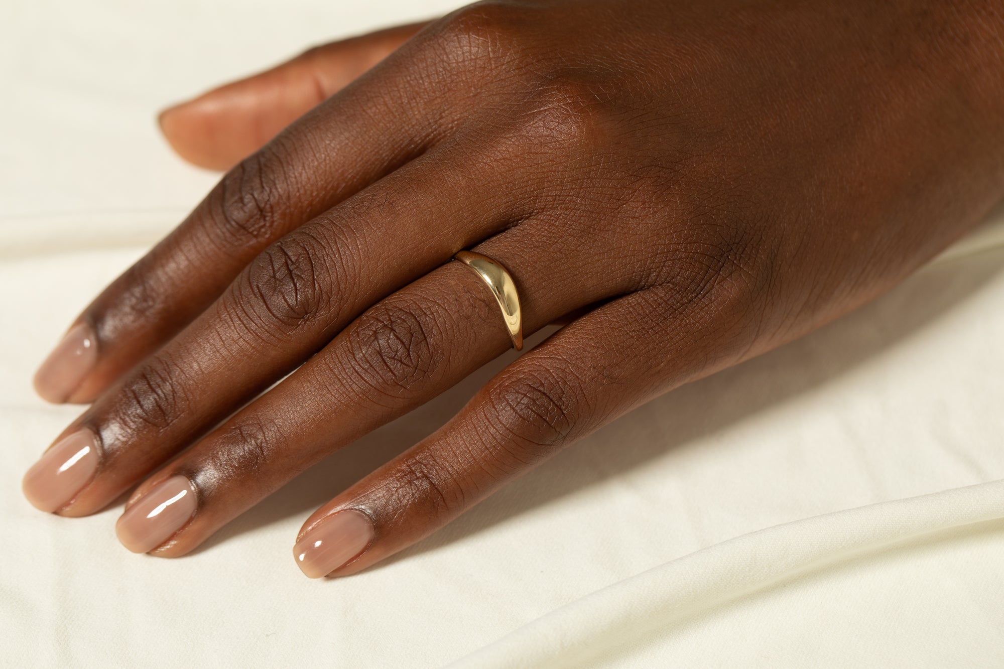 Curve II Ring