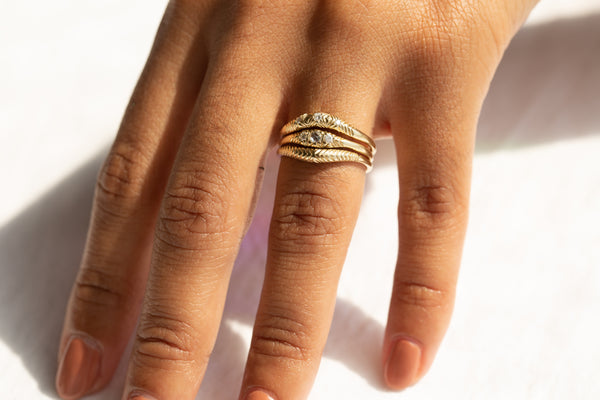3 Stone Etched Curve I Ring