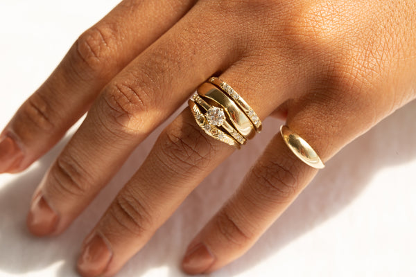 3 Stone Etched Curve I Ring